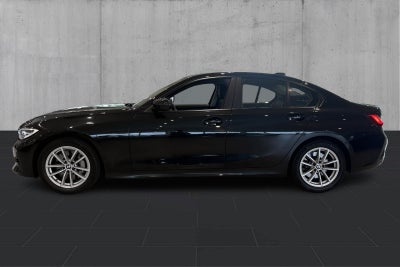 BMW 330i Connected aut. BMW 330i Connected aut. - 1