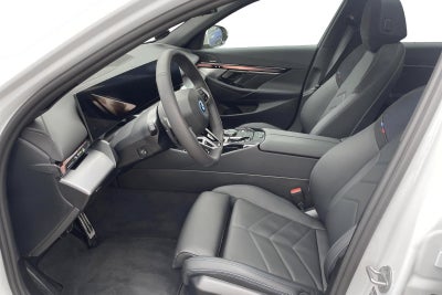 BMW i5 eDrive40 Touring Fully Charged BMW i5 eDrive40 Touring Fully Charged - 4