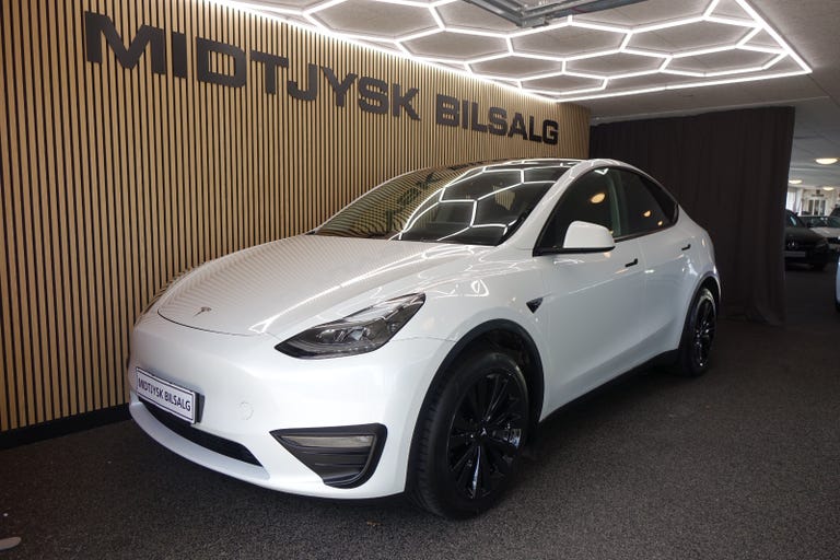 Tesla Model Y Long Range AWD