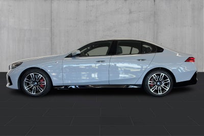 BMW i5 eDrive40 M-Sport Pro - 1