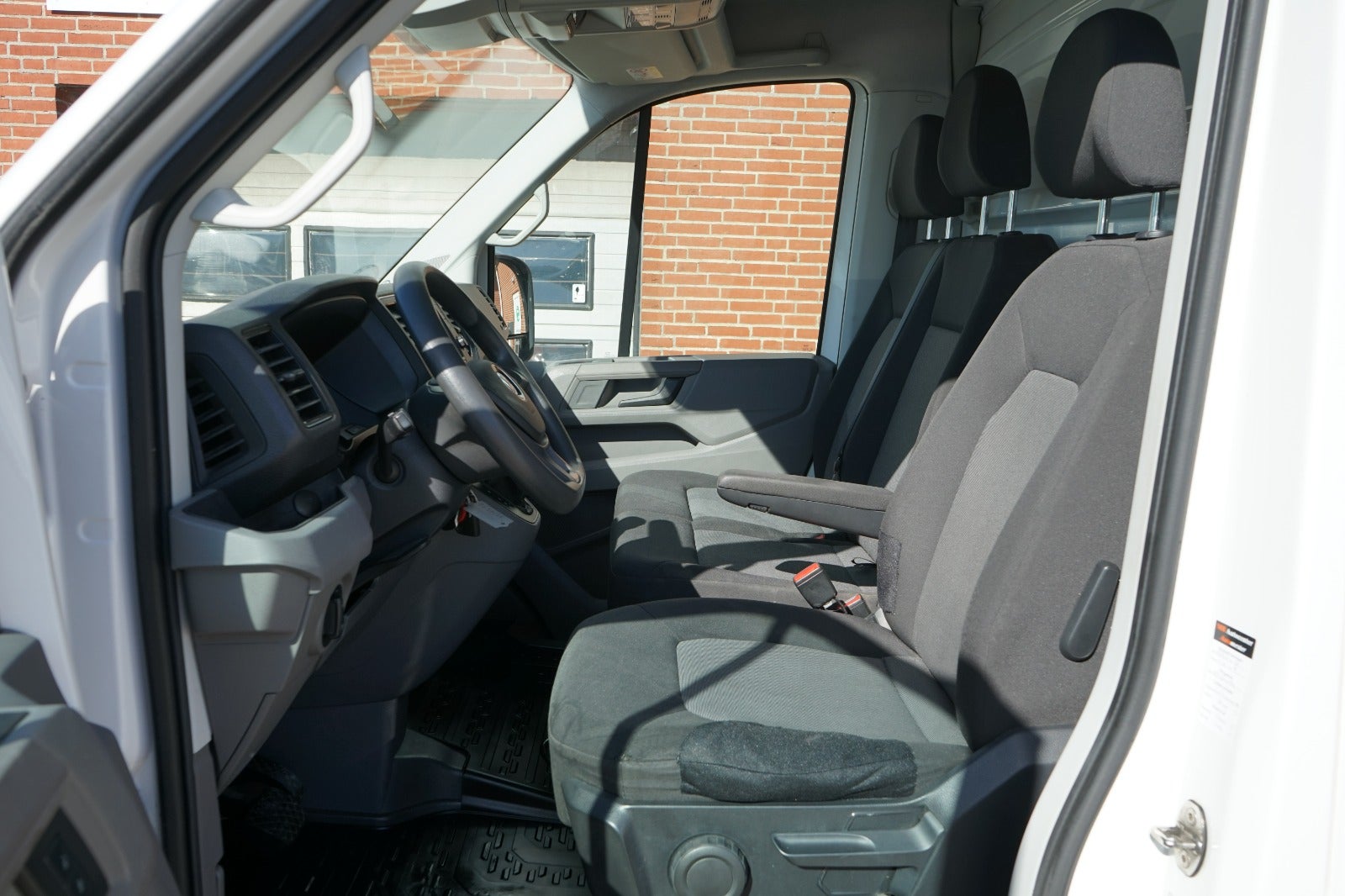 Billede af VW Crafter 35 2,0 TDi 177 Alukasse L4