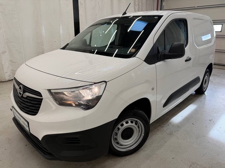 Opel Combo D 75 Essentia L1V1