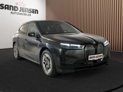 BMW iX xDrive40 Fully Charged