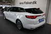 Renault Megane IV E-Tech Intens Sport Tourer thumbnail