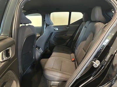 Volvo XC40 P6 ReCharge Core