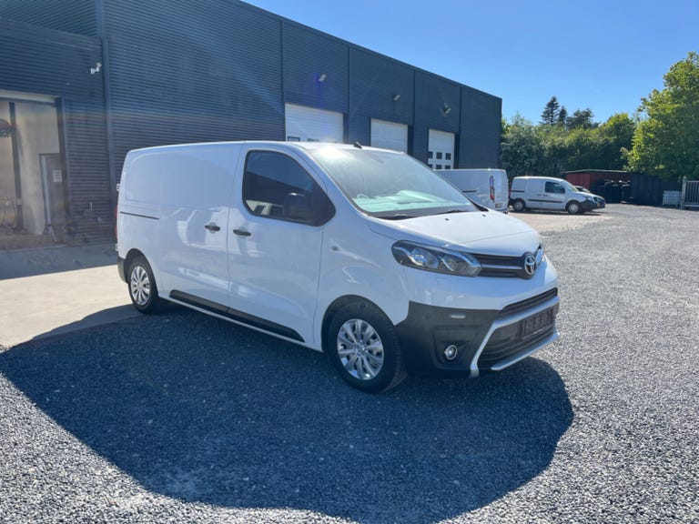 Toyota ProAce D 115 Medium Comfort