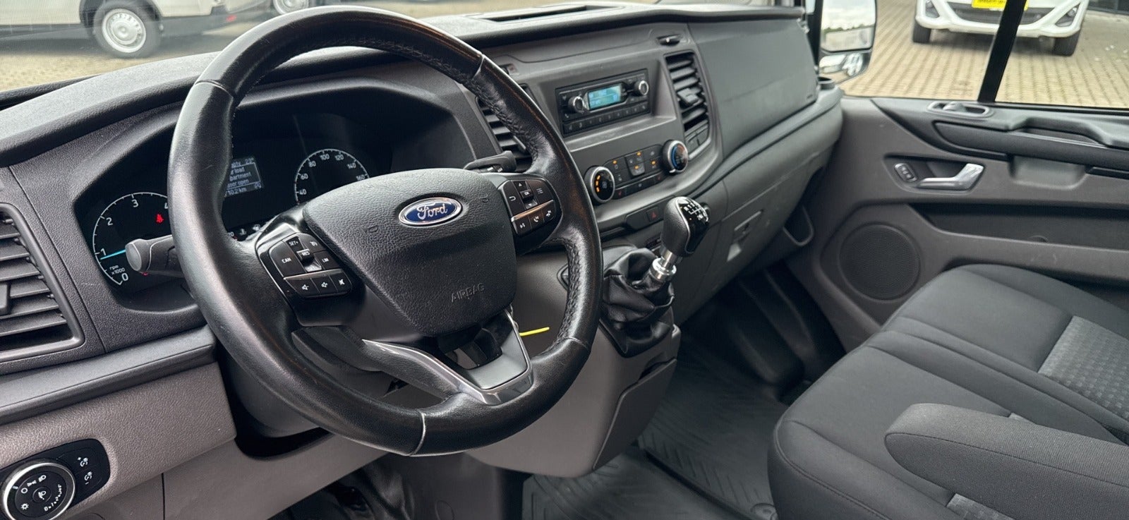 Billede af Ford Transit Custom 340L 2,0 TDCi 130 Trend