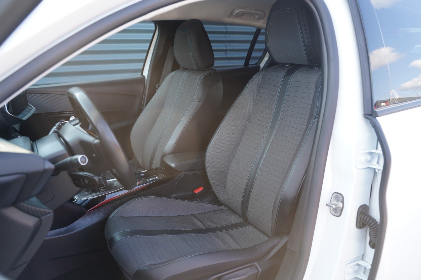 Billede af Peugeot 208 1,2 PureTech 100 Allure