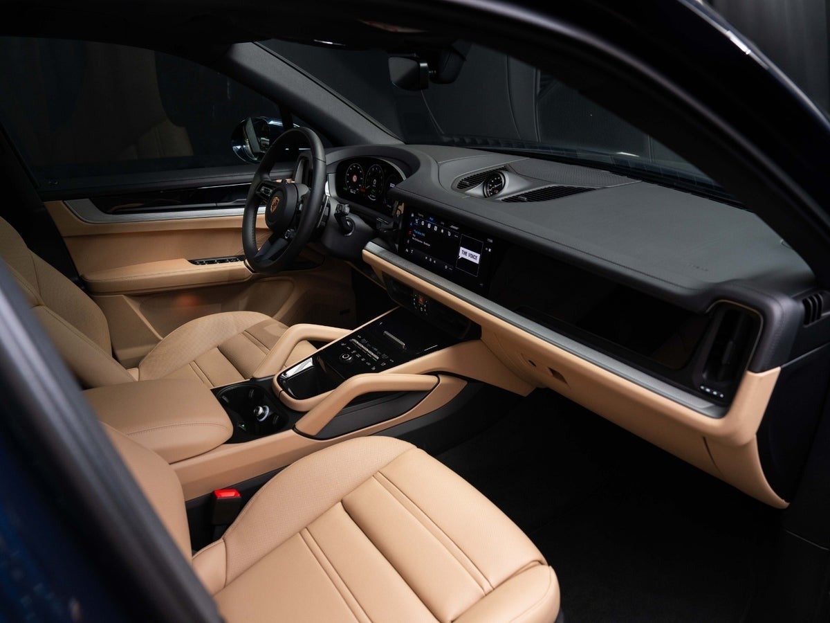 Gallery image 15 of 18