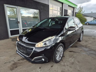 Peugeot 208 1,2 PureTech 82 Selection Sky 5d