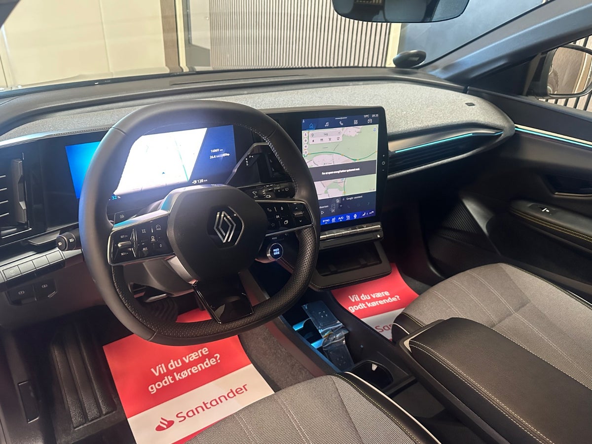 Renault Megane E-Tech Techno+