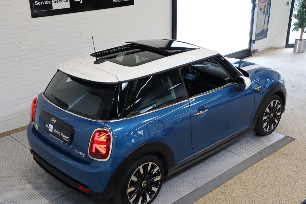MINI Cooper SE Edition Premium Plus
