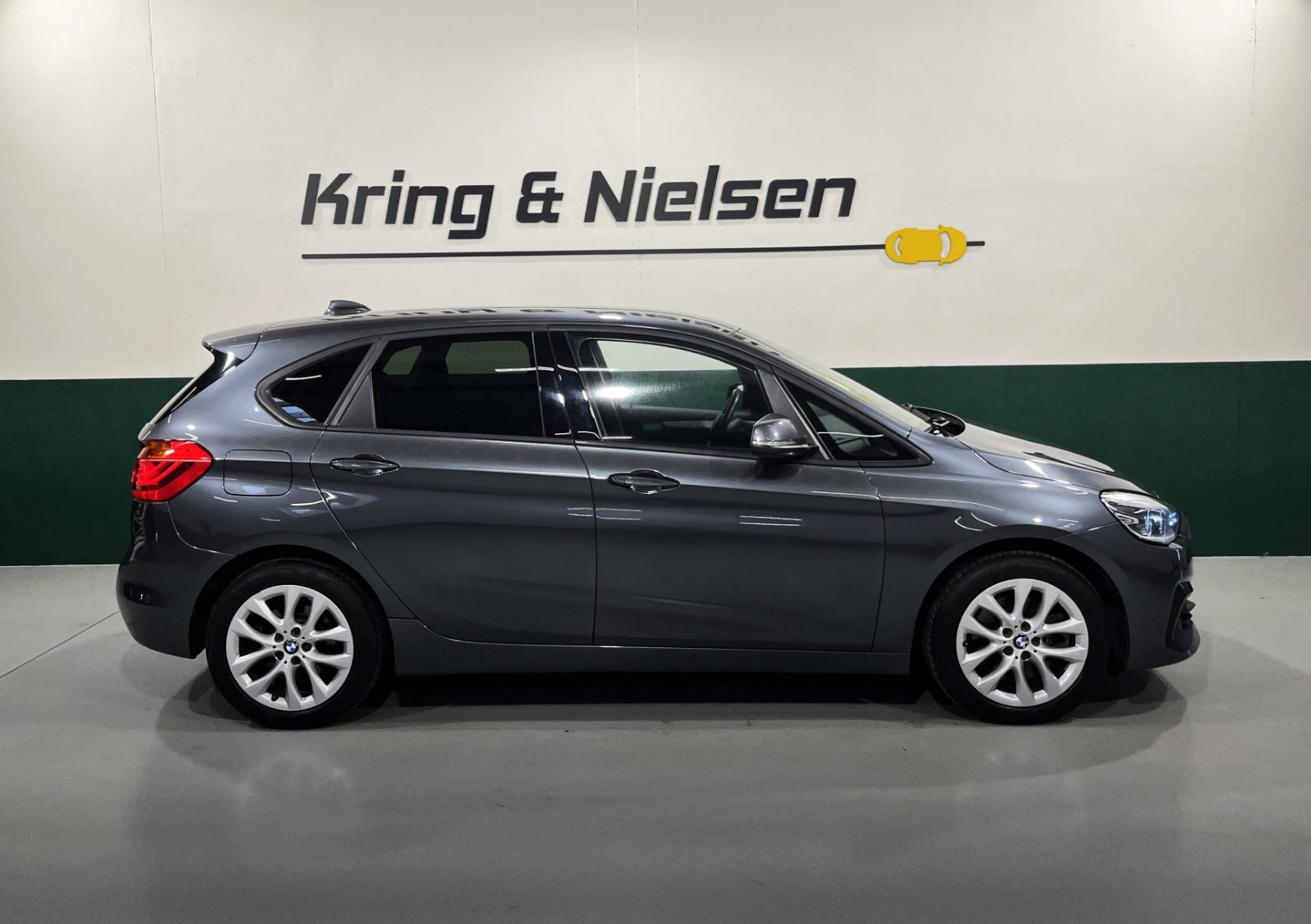 BMW 225xe 2021