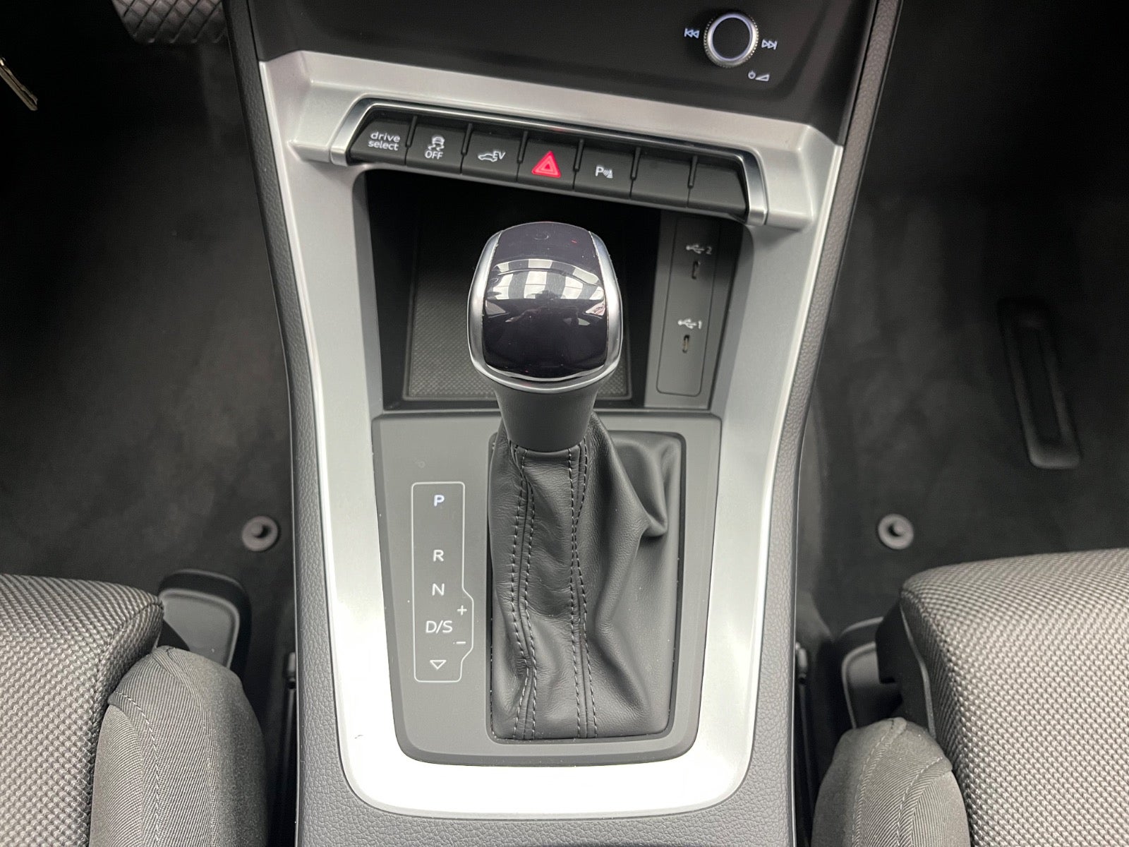 Billede af Audi Q3 45 TFSi e Attitude plus Sportback S-tr.