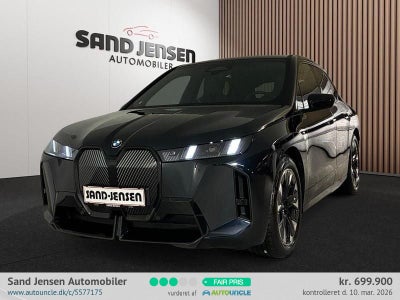 BMW iX xDrive45 M-Sport