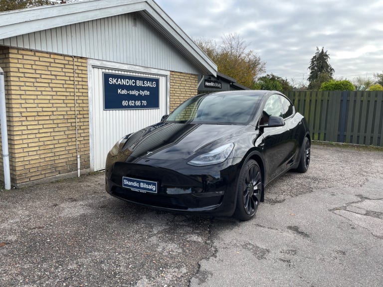 Tesla Model Y Performance AWD