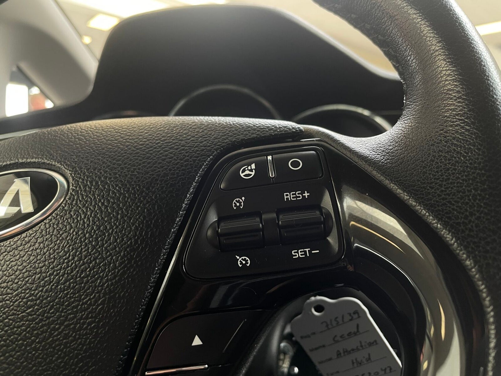 Kia Ceed CVVT Attraction