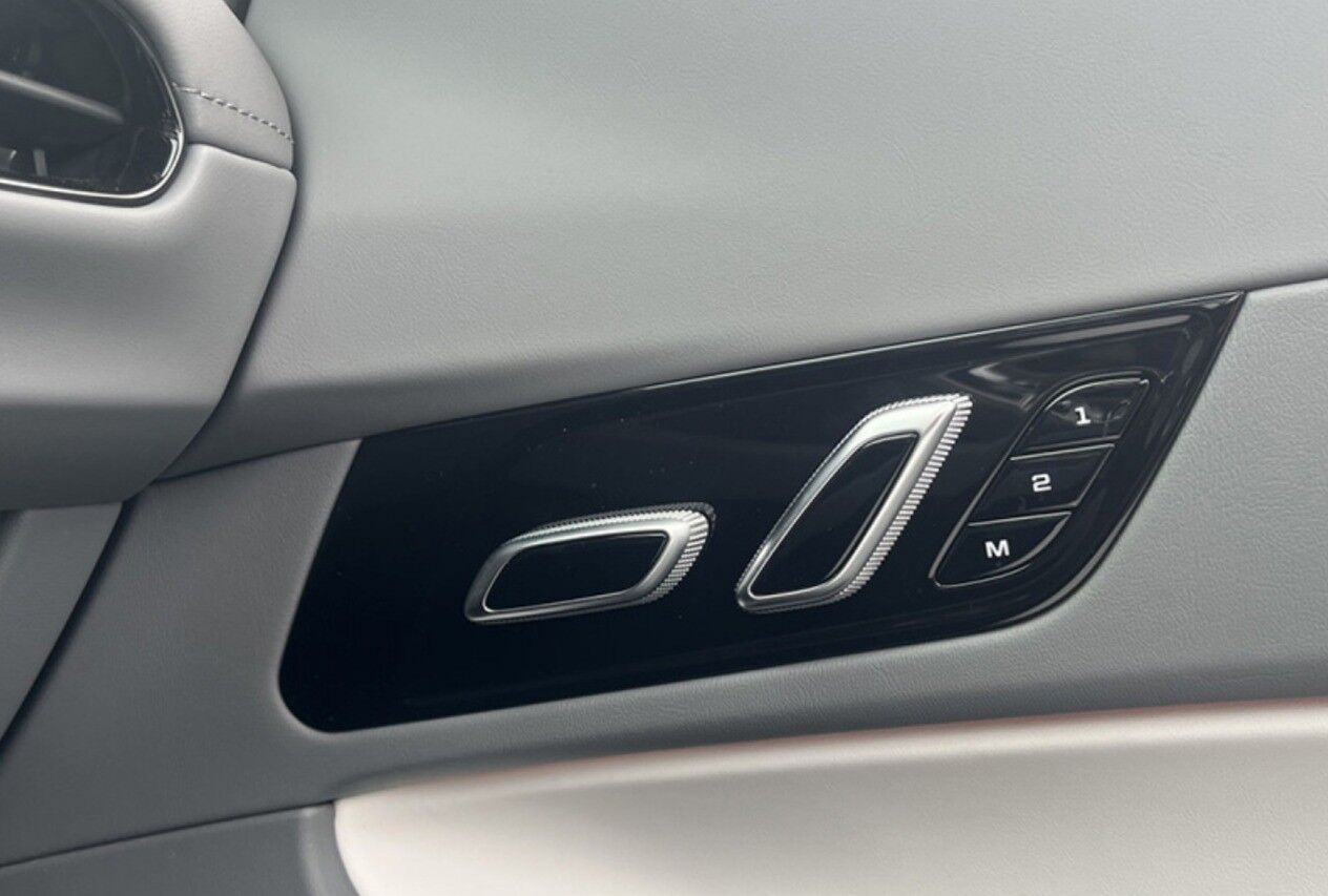 MG Cyberster Trophy Long Range