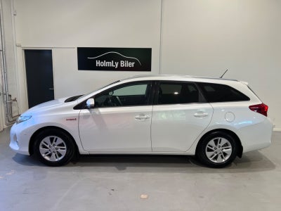 Toyota Auris Hybrid H2+ Comfort Touring Sports CVT