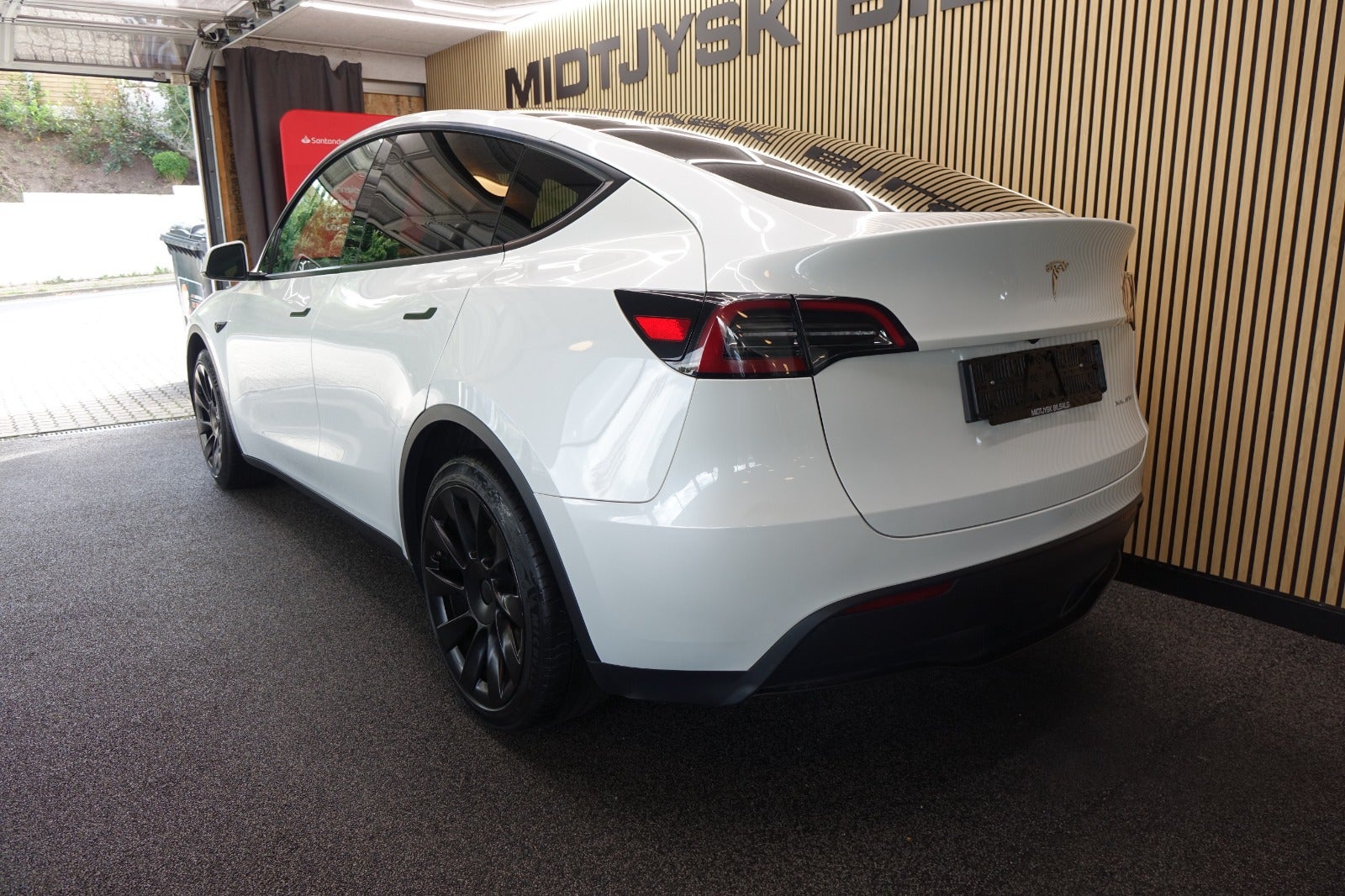 Tesla Model Y, Billede 11