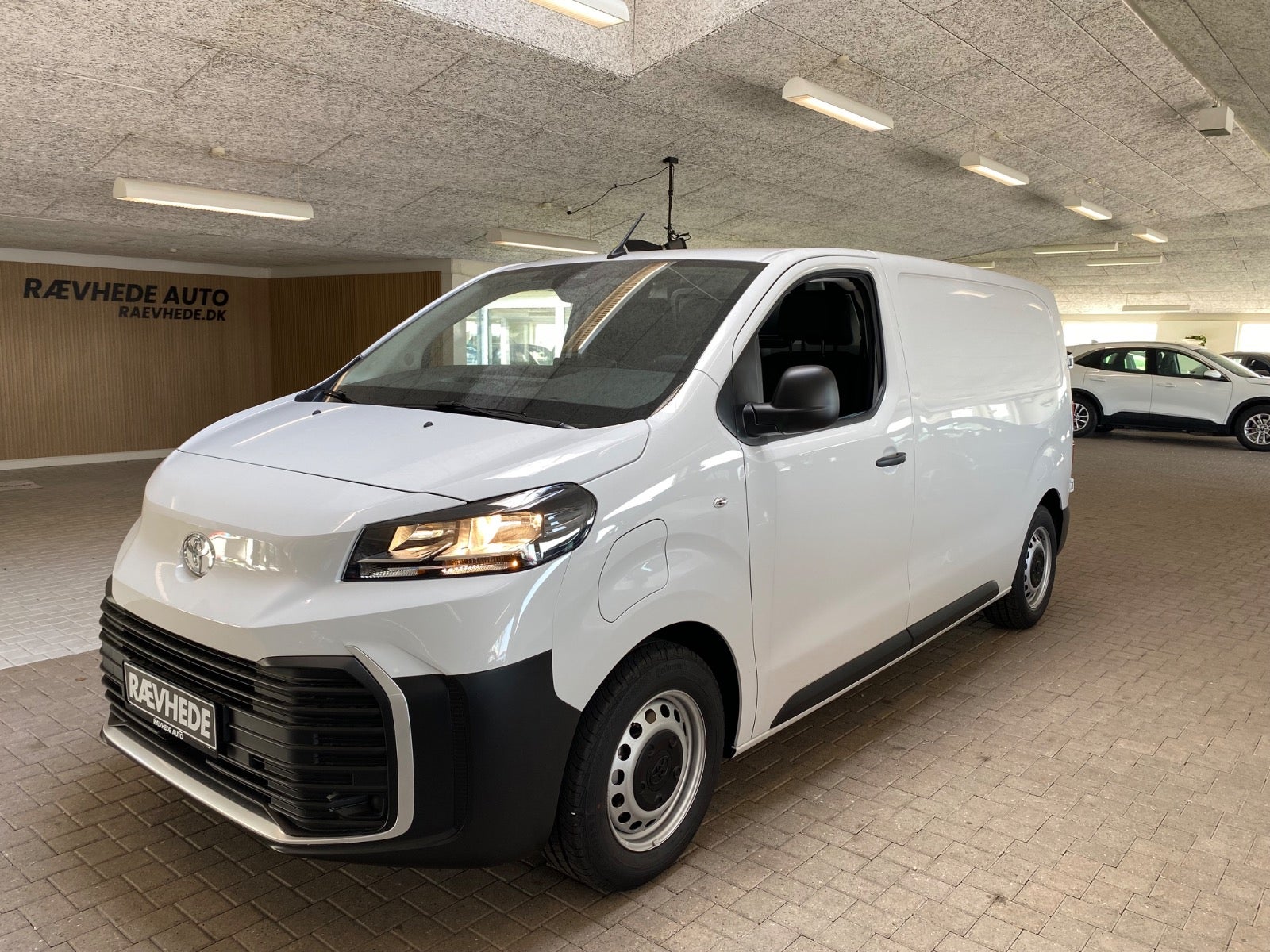 Toyota ProAce Medium Comfort Master 2025