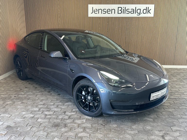 Tesla Model 3 Long Range AWD