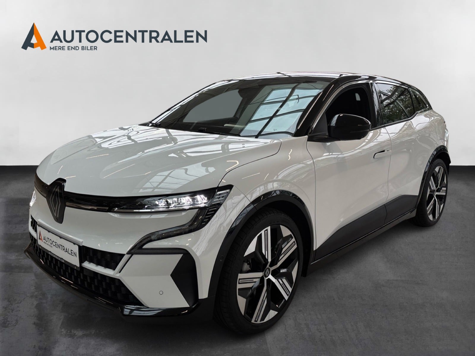 Renault Megane E-Tech Iconic