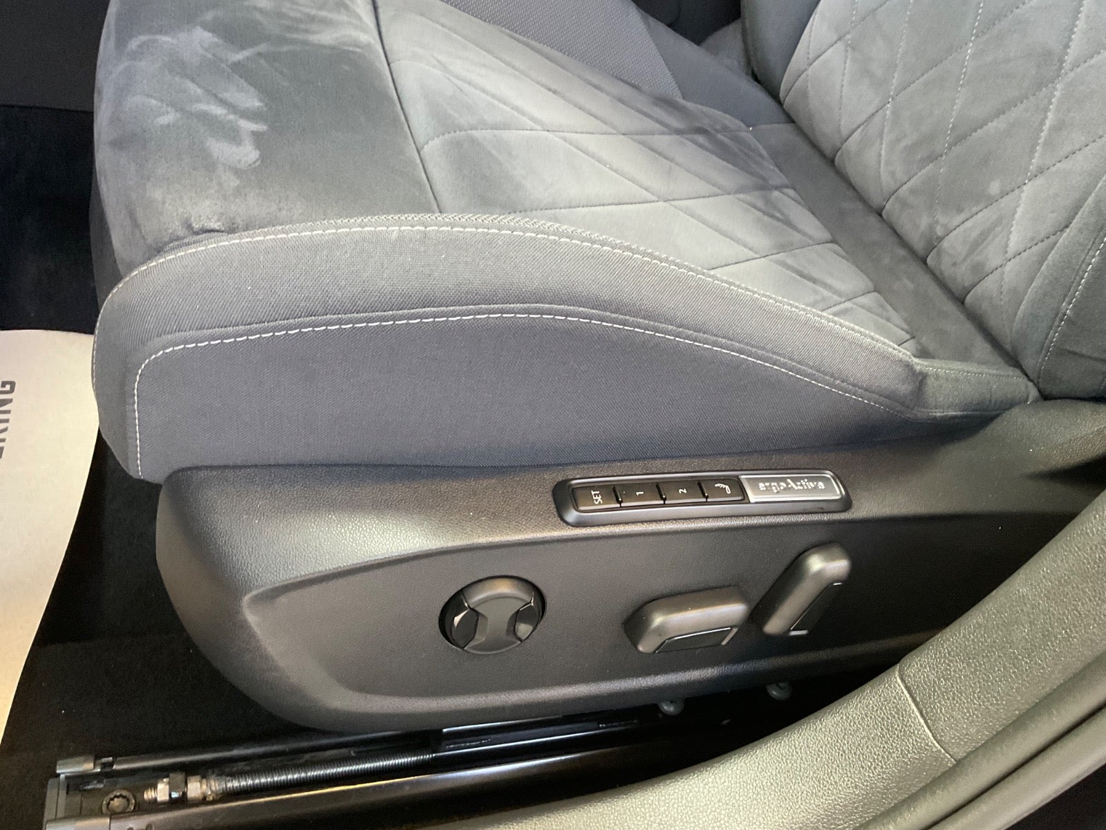 VW Golf VIII 1,4 eHybrid DSG 5d - 8