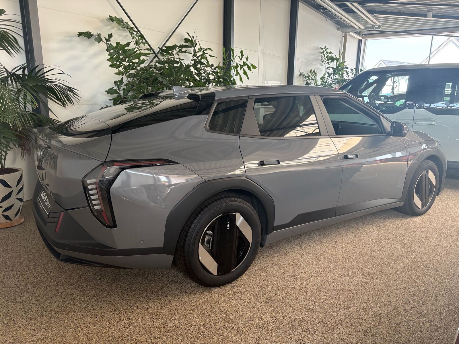 Kia EV4 Long Range Prestige Fastback