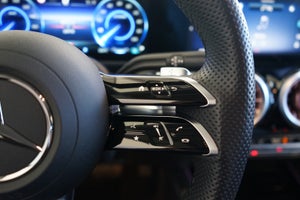 Mercedes EQB250+