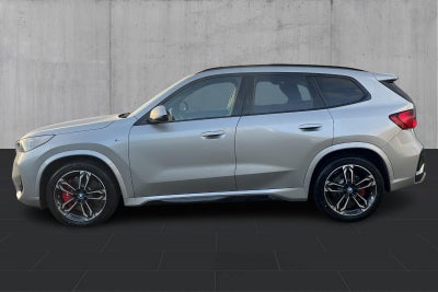 BMW iX1 eDrive20 M-Sport Pro - 1