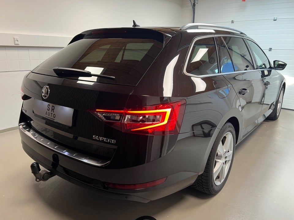 Skoda Superb, Billede 4
