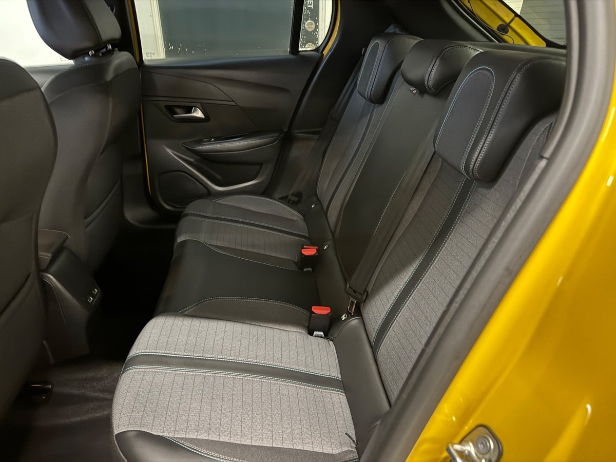 Peugeot e-208 Allure Peugeot e-208 Allure