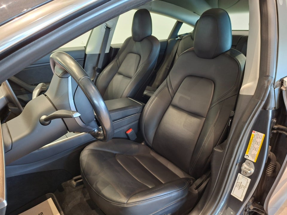 Tesla Model 3, Billede 3
