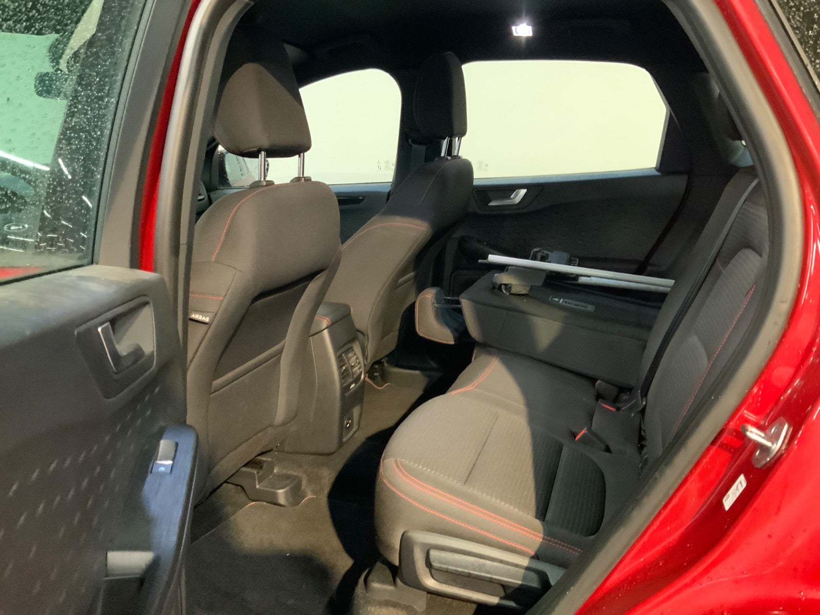 Ford Kuga (6/8)
