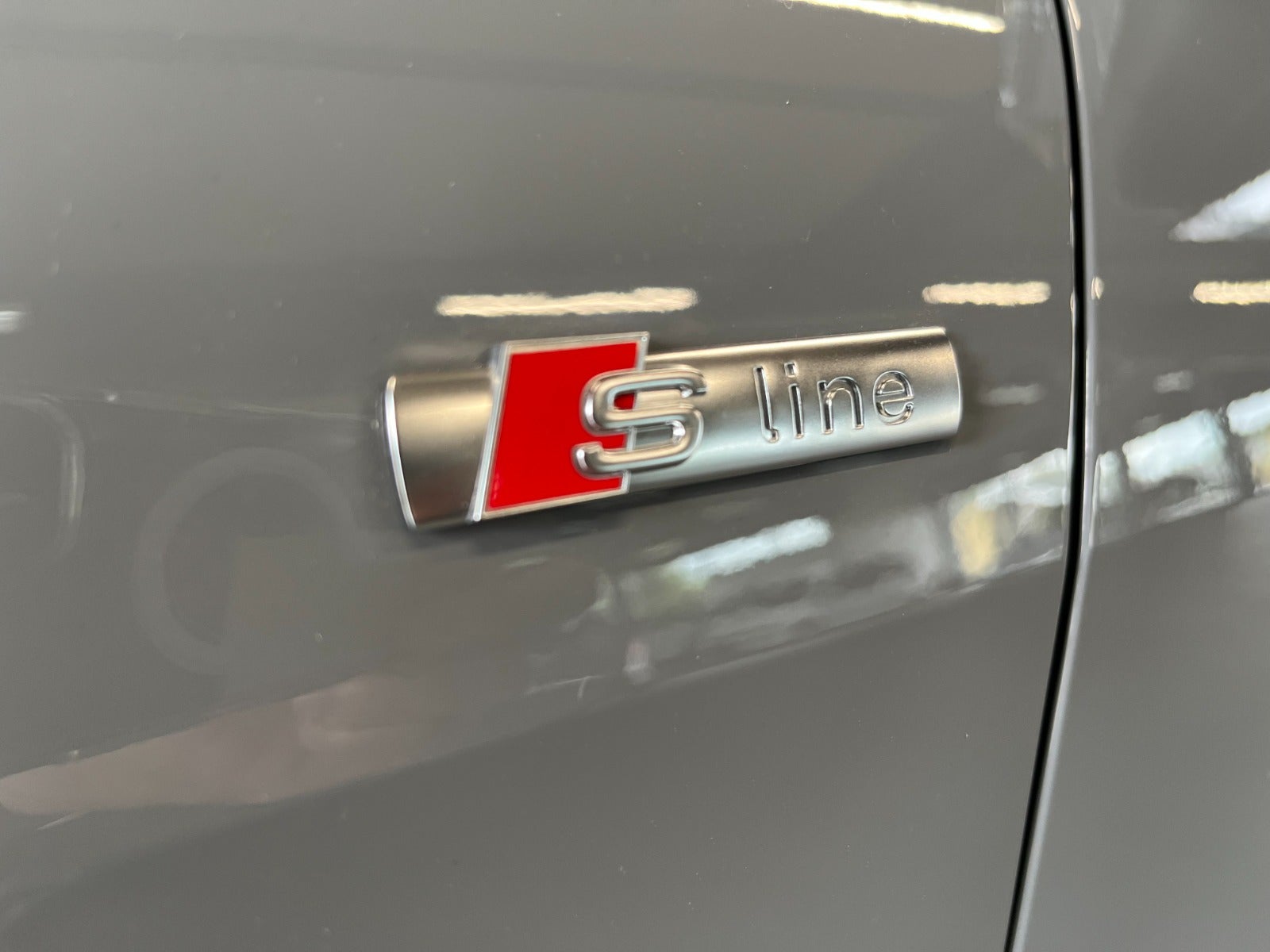 Billede af Audi Q4 e-tron 45 edition S-line