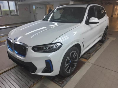 BMW iX3 Charged M-Sport