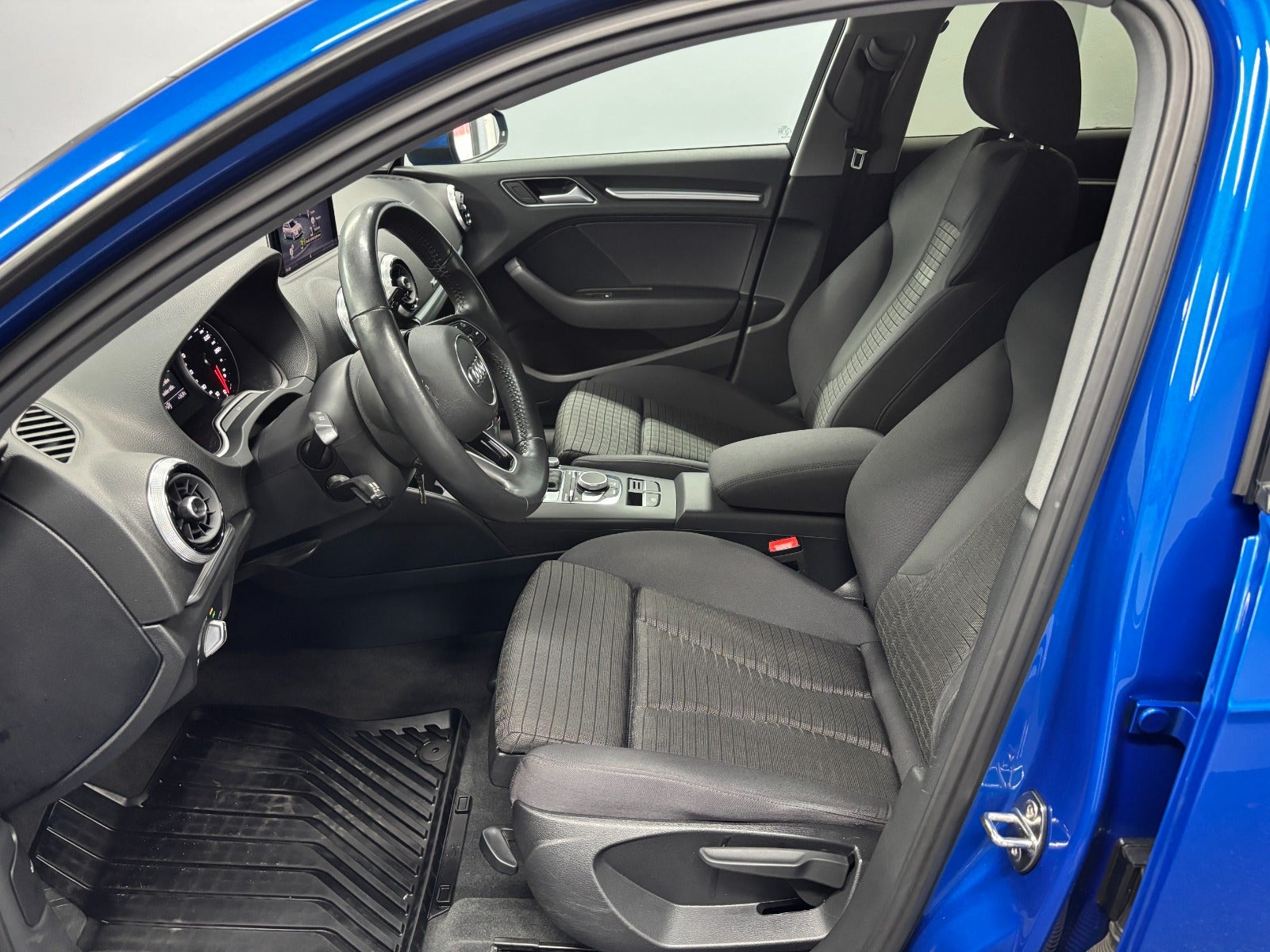 Billede af Audi A3 35 TDi S-line Sportback S-tr.