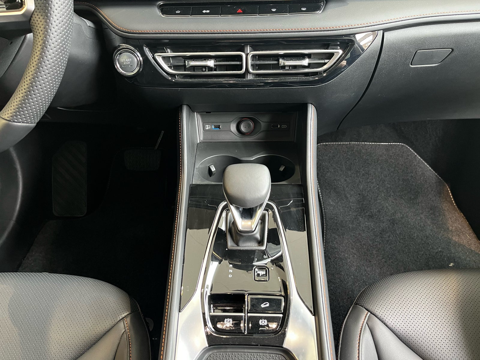 MG HS PHEV Luxury