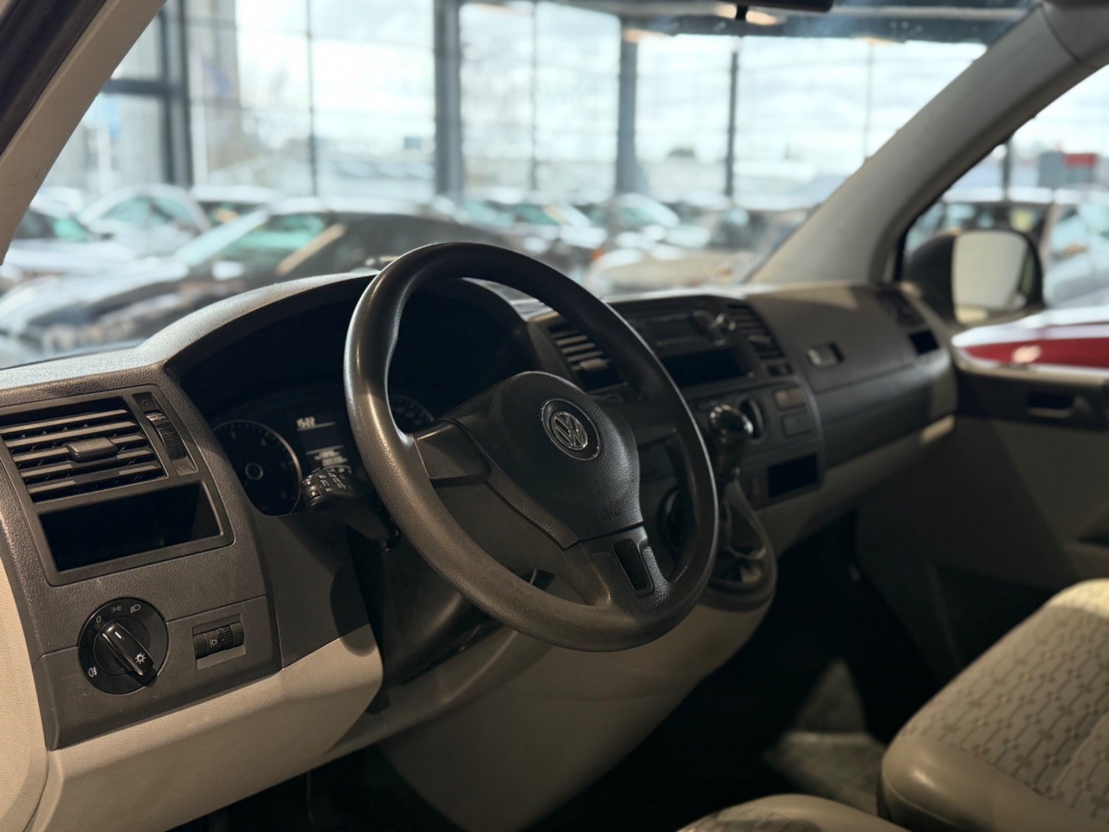 Billede af VW Transporter 2,0 TDi 140 Kassevogn lang