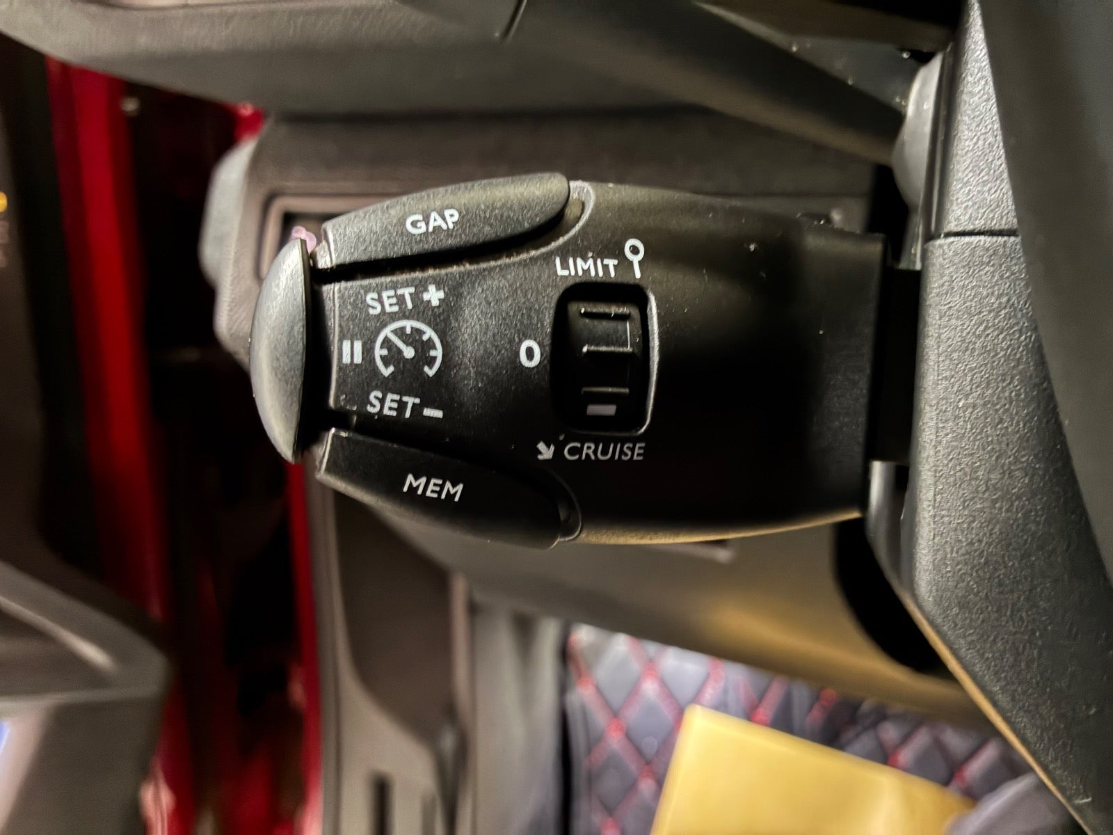 Billede af Peugeot 3008 1,6 e-THP 165 Allure EAT6