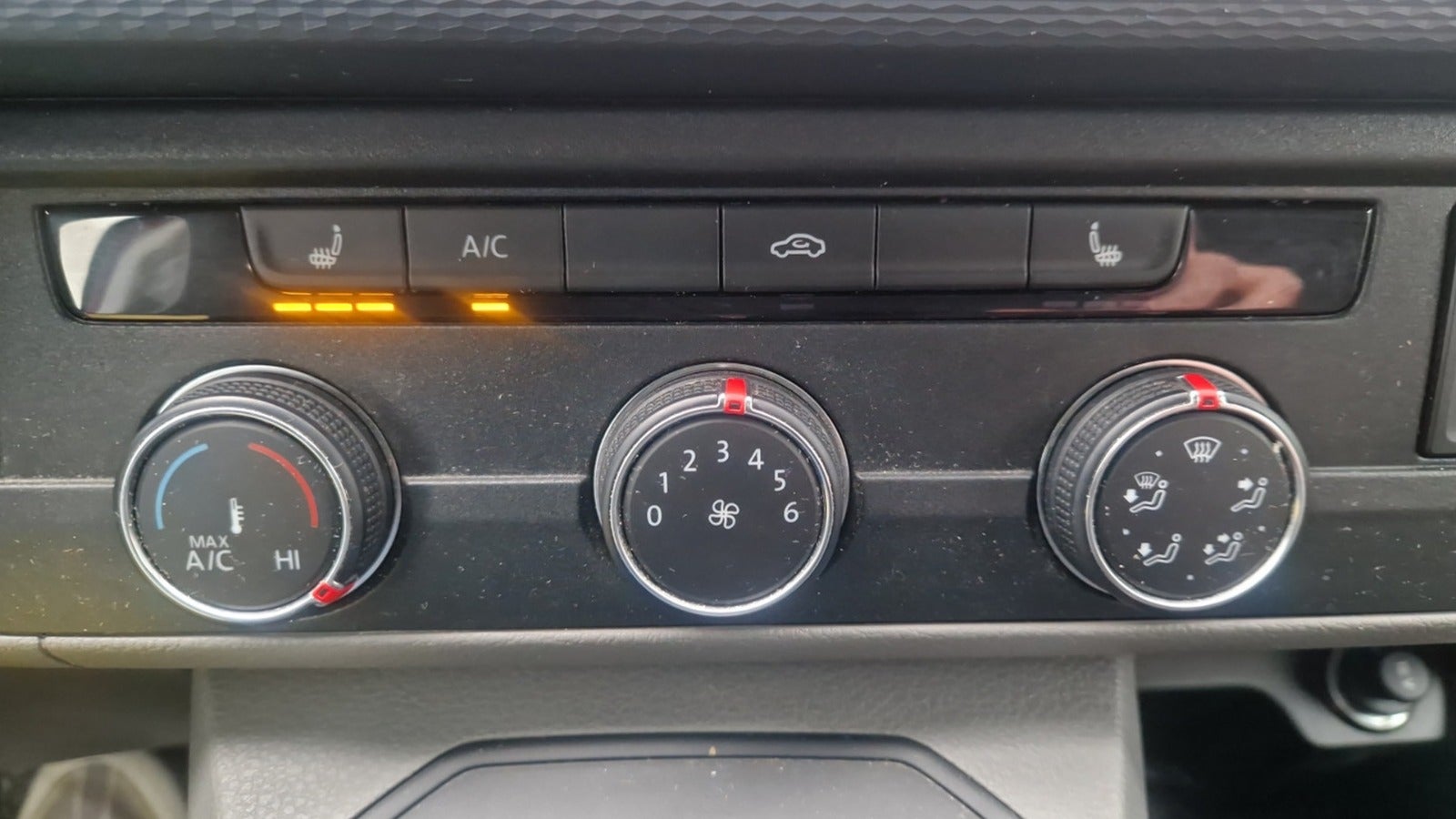 Billede af VW Transporter 2,0 TDi 150 Kassevogn DSG lang