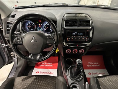 Mitsubishi ASX Invite