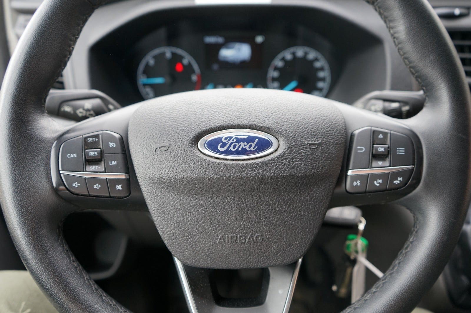 Billede af Ford Transit Custom 300L 2,0 TDCi 130 Trend