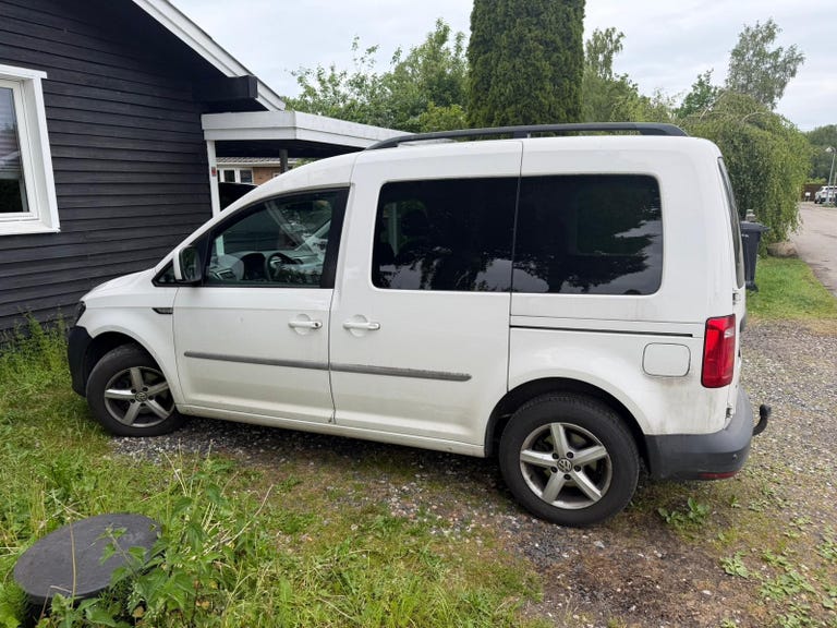 VW Caddy TDi 102 Comfortline DSG BMT