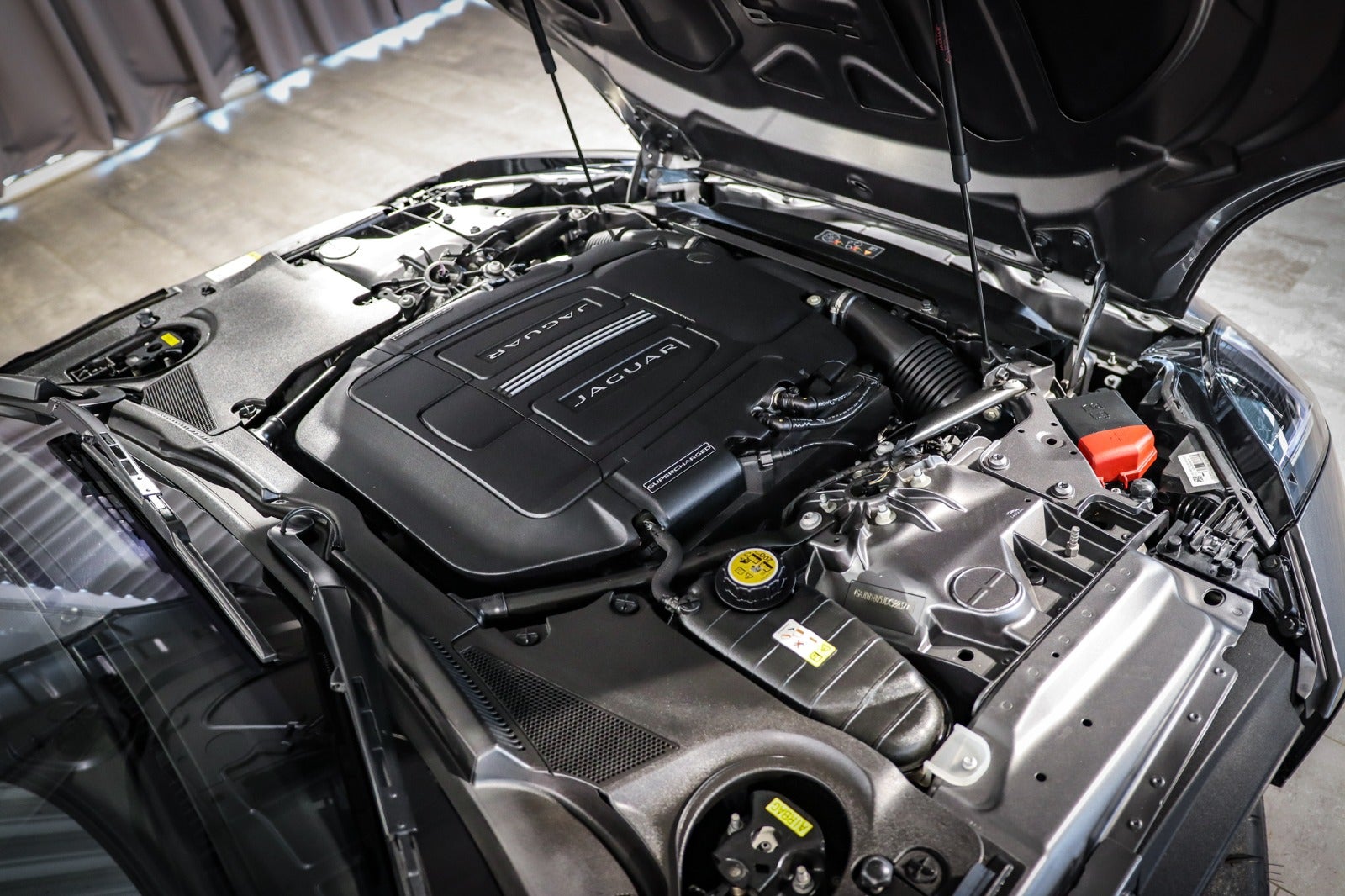 Billede af Jaguar F-Type 3,0 P380 Coupé aut.