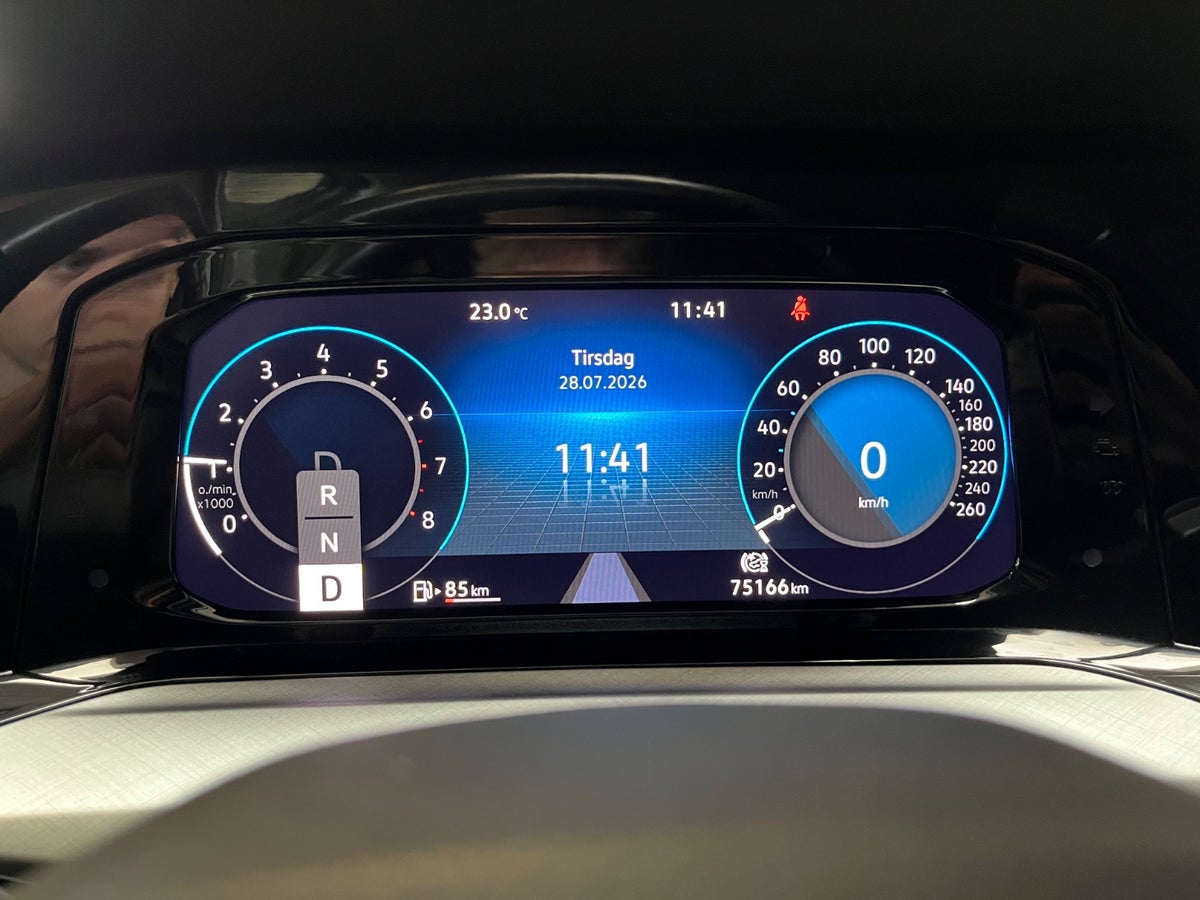 VW Golf VIII eTSi 130 Life Variant DSG