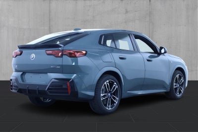 BMW iX2 eDrive20 M-Sport 2025