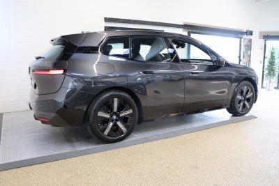 BMW iX xDrive40 Sport Line