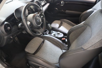 MINI Cooper SE Classic Trim